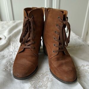 Aetrex Brown Lace Up Granny Boots. Excellent condition.